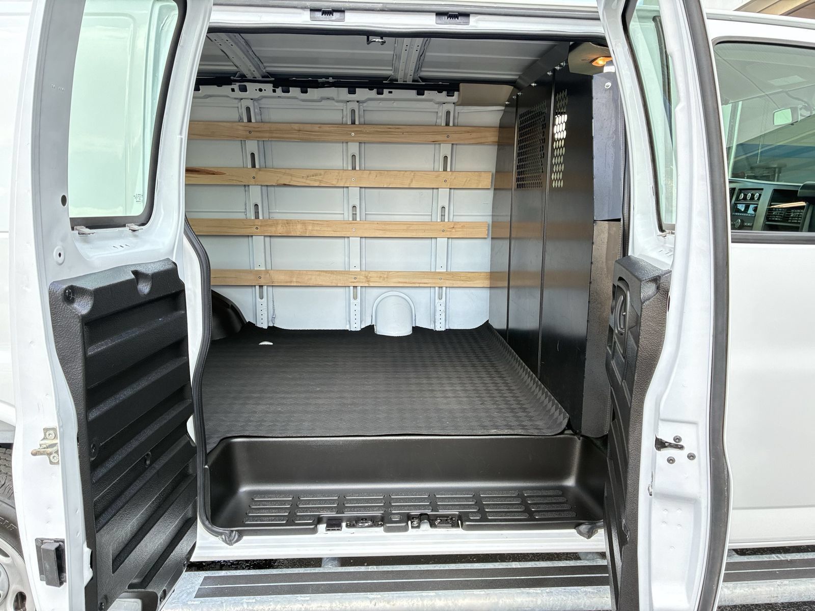 Used 2025 Chevrolet Express 2500 w/ Driver Convenience Package RWD image 21