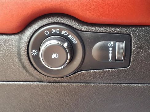 Used 2023 Dodge Durango SRT AWD/4WD image 18