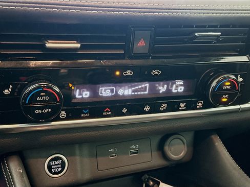 Used 2023 Nissan Rogue SL w/ SL Premium Package FWD image 24