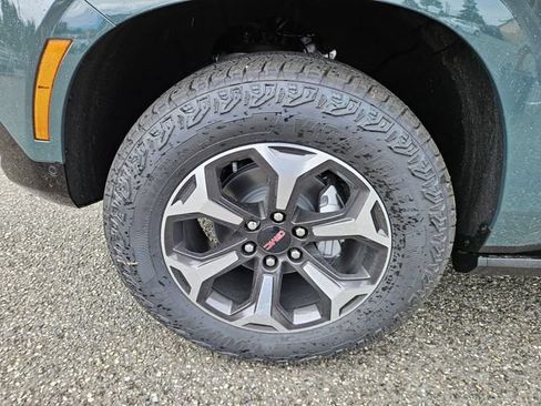 New 2026 GMC Yukon XL AT4 Ultimate AWD/4WD image 9