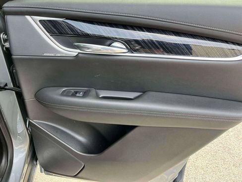 Used 2023 Cadillac XT6 Premium Luxury FWD image 8