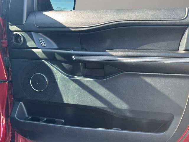 Used 2021 Ford Expedition XLT AWD/4WD image 9