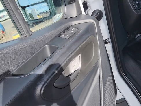 Used 2023 Mercedes-Benz Sprinter 2500 image 7
