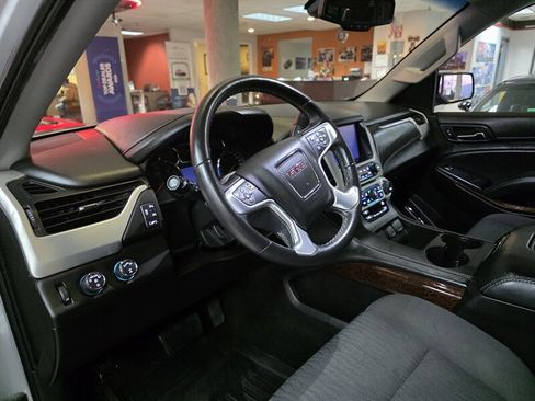 Used 2017 GMC Yukon SLE w/ Convenience Package image 28