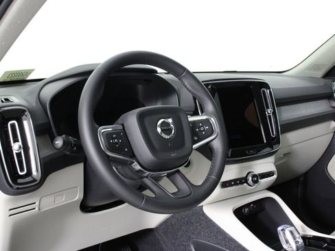 New 2026 Volvo XC40 B5 Plus w/ Climate Package image 8