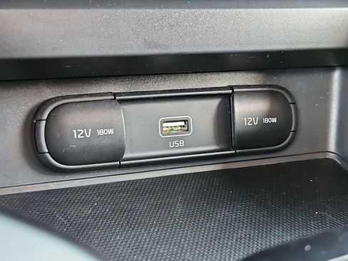 Used 2022 Kia Soul LX image 31