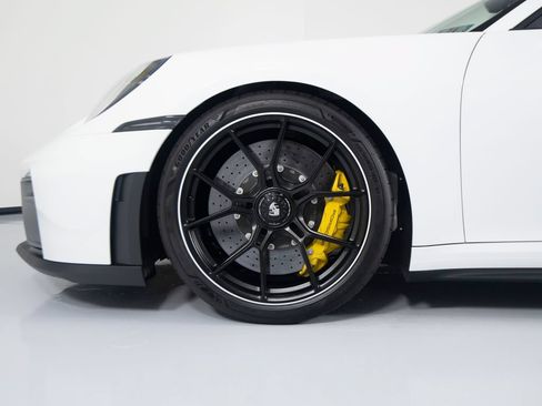 Certified 2026 Porsche 911 GT3 RWD image 14