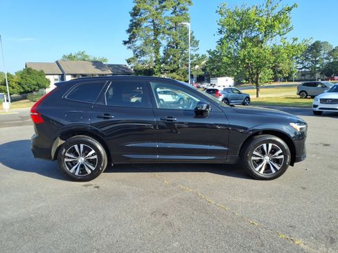 Certified 2024 Volvo XC60 B5 Core w/ Climate Package AWD/4WD image 2