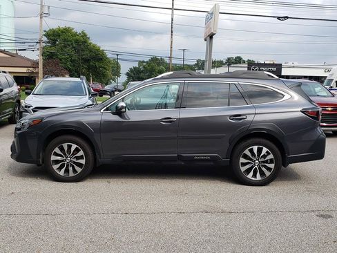 Used 2023 Subaru Outback Touring XT AWD/4WD image 2