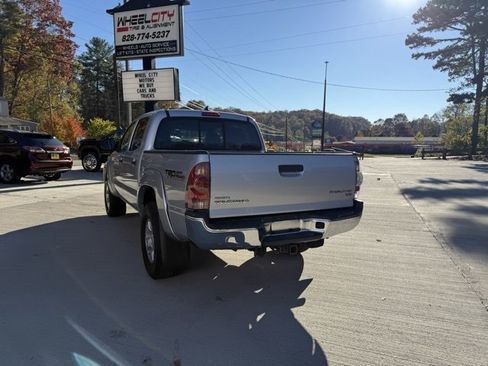 Used 2012 Toyota Tacoma PreRunner image 7