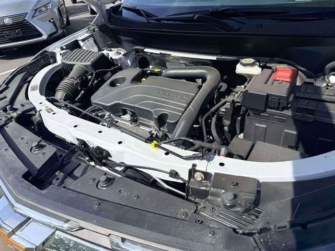 Used 2026 Chevrolet Equinox LT FWD image 18