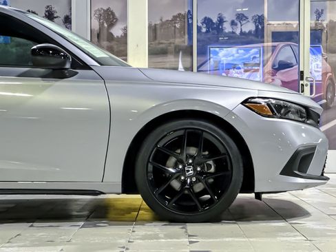 Used 2024 Honda Civic Sport image 33