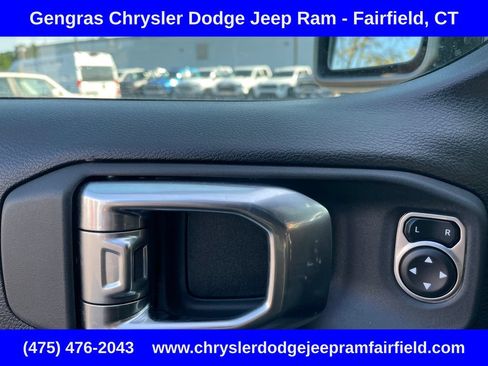 Certified 2025 Jeep Wrangler Unlimited Rubicon 4xe w/ Safety Group AWD/4WD image 42