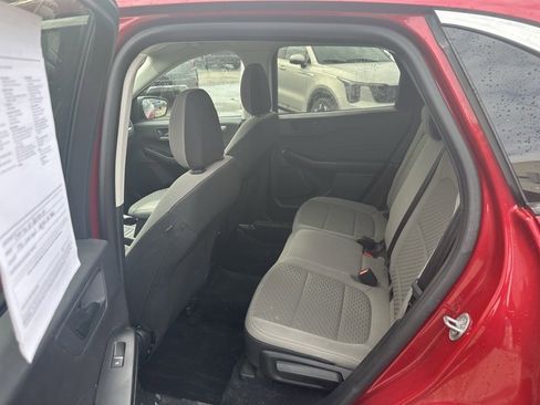 Used 2022 Ford Escape SE w/ Cold Weather Package image 11