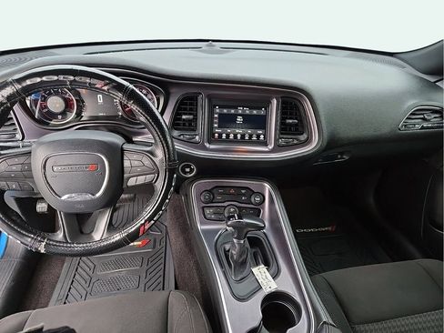 Used 2018 Dodge Challenger R/T image 20