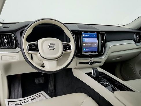 Used 2024 Volvo XC60 T8 Plus image 12