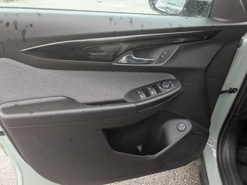 Used 2025 Chevrolet TrailBlazer LT w/ Convenience Package image 15