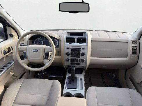 Used 2011 Ford Escape XLT w/ 201A Rapid Spec Order Code image 14