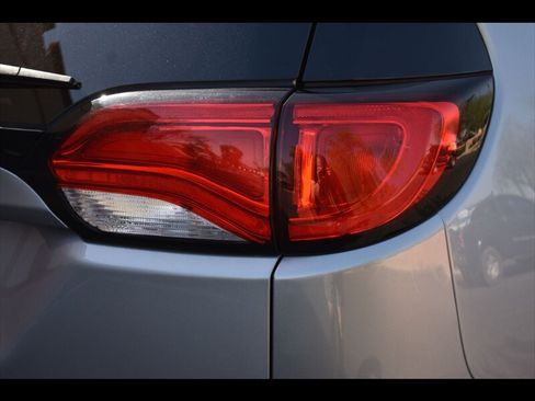 Used 2021 Chrysler Voyager LX FWD image 47