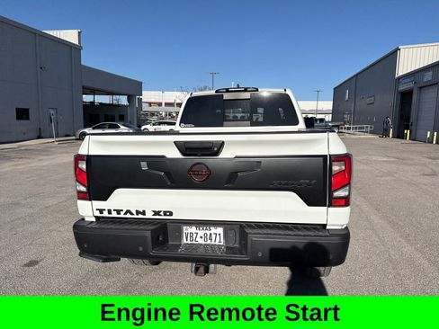 Used 2024 Nissan Titan PRO-4X w/ Pro-4x Convenience Package image 9