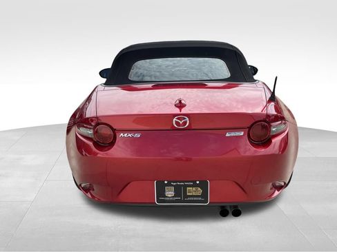 Used 2016 MAZDA MX-5 Miata Grand Touring RWD image 6