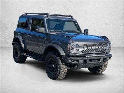 Used 2023 Ford Bronco Badlands image 3