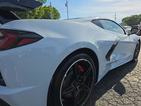 Used 2023 Chevrolet Corvette Stingray Coupe w/ Z51 Performance Package RWD image 33