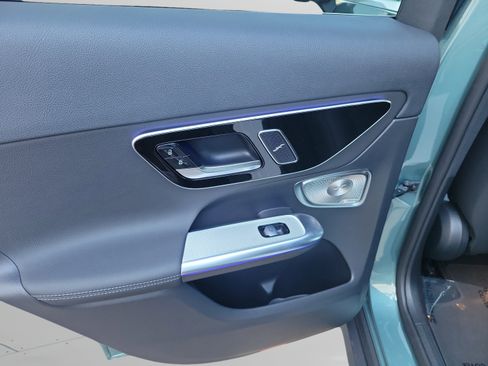 Certified 2026 Mercedes-Benz GLC 300 4MATIC image 6