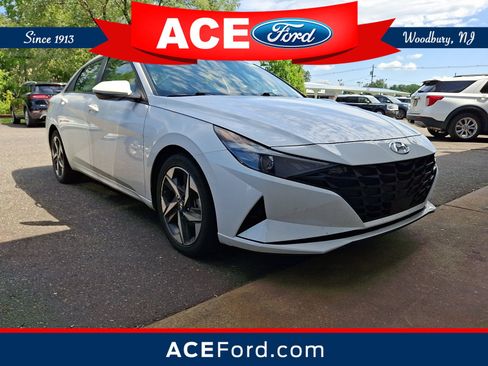 Used 2023 Hyundai Elantra SEL w/ Convenience Package FWD image 1