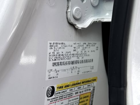 Used 2019 Lincoln Navigator Reserve image 41