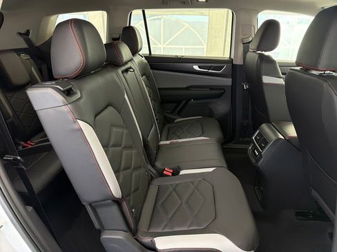 New 2026 Volkswagen Atlas Peak Edition AWD/4WD image 33