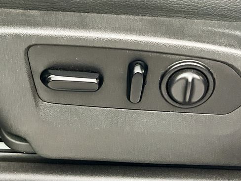 Used 2020 GMC Sierra 1500 Denali w/ Technology Package image 15