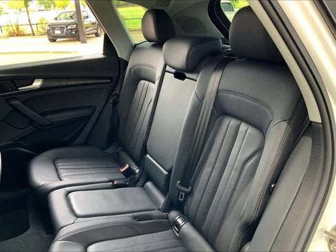 Used 2019 Audi Q5 2.0T Premium Plus w/ Premium Plus Package image 19