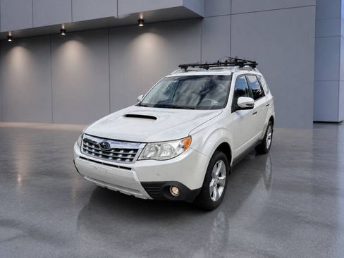 Used 2011 Subaru Forester 2.5XT Touring AWD/4WD image 2