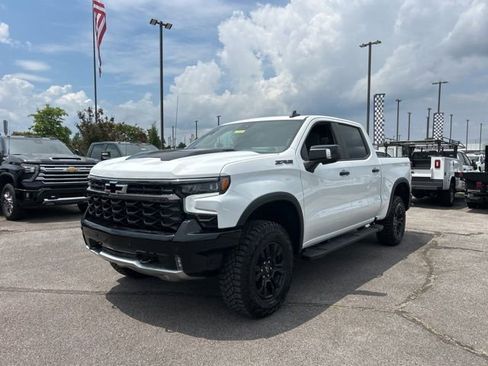 New 2026 Chevrolet Silverado 1500 ZR2 w/ Dark Appearance Package AWD/4WD image 7