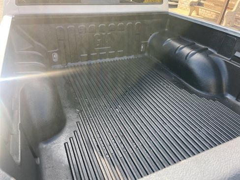 Used 2010 Chevrolet Colorado LT image 13