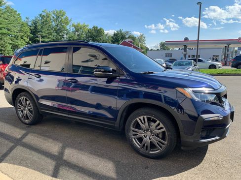Used 2022 Honda Pilot Sport image 3