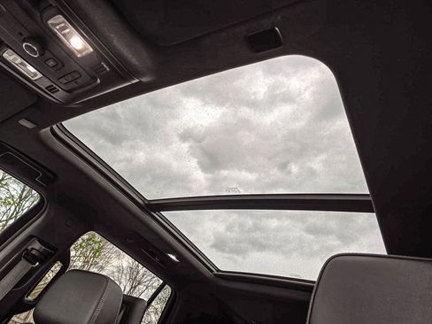 Certified 2024 Chevrolet Tahoe RST image 32