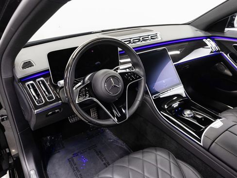 Certified 2023 Mercedes-Benz S 580 4MATIC Sedan image 9