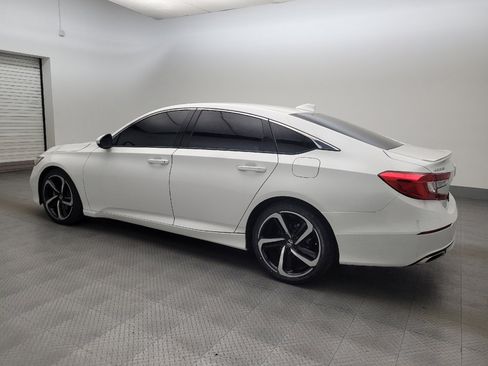 Used 2018 Honda Accord Sport image 3