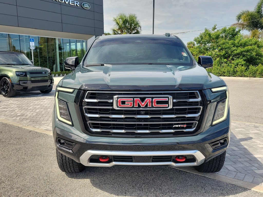 Used 2026 GMC Yukon AT4 w/ Premium Trailering Package AWD/4WD image 8
