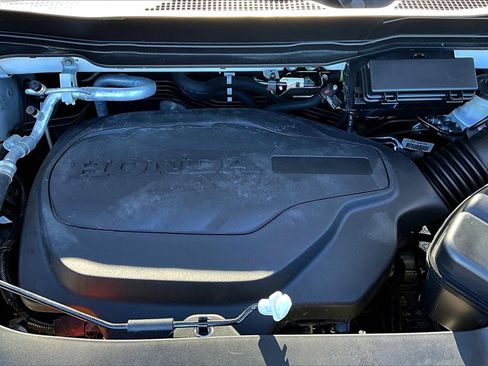 Used 2021 Honda Pilot Elite image 32