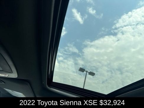 Used 2022 Toyota Sienna XSE w/ XSE Plus Package AWD/4WD image 36