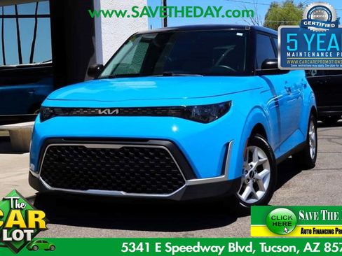 Used 2023 Kia Soul S FWD image 1