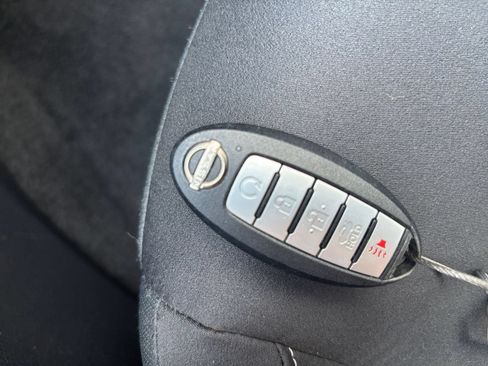 Used 2025 Nissan Altima 2.5 SV FWD image 24