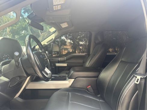 Used 2021 Ford F350 Lariat w/ Tremor Off-Road Package AWD/4WD image 9