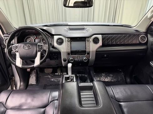 Used 2017 Toyota Tundra Platinum AWD/4WD image 11