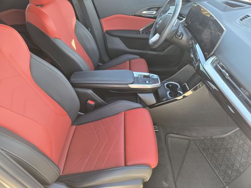 Used 2023 BMW X1 xDrive28i w/ Premium Package image 12