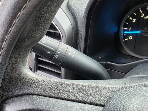 Used 2017 Ford F150 XLT AWD/4WD image 32