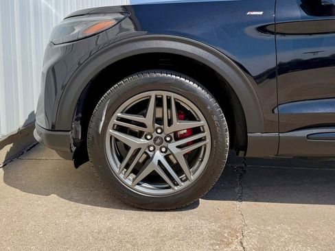 Certified 2025 Ford Explorer ST-Line w/ ST-Line Street Pack AWD/4WD image 36